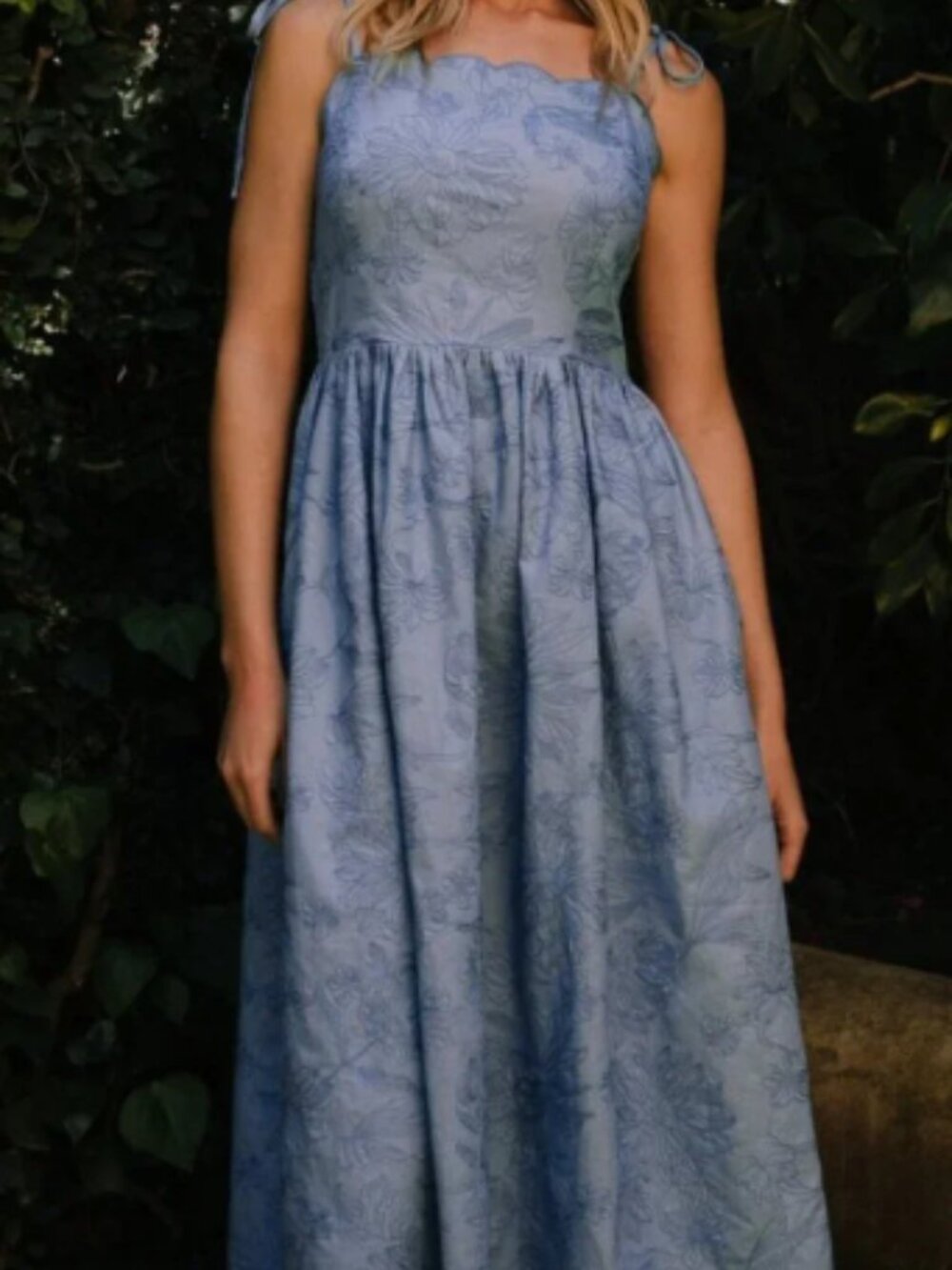 Isla Dress in Floral Embroidered Chambray Size XL